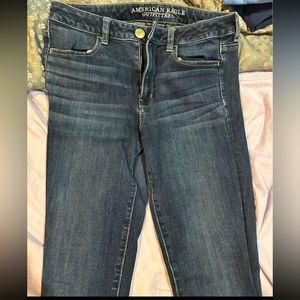 American Eagle Hi-Rise Jeggings. Size 6 Long